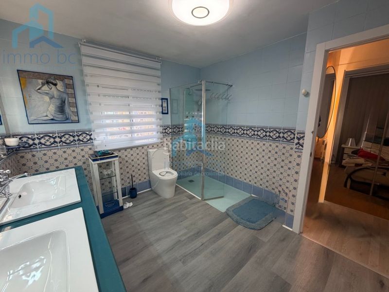 Foto adfe5831-2ac8-4e14-908e-49253896cfd2. Casa amb aparcament a Constantí