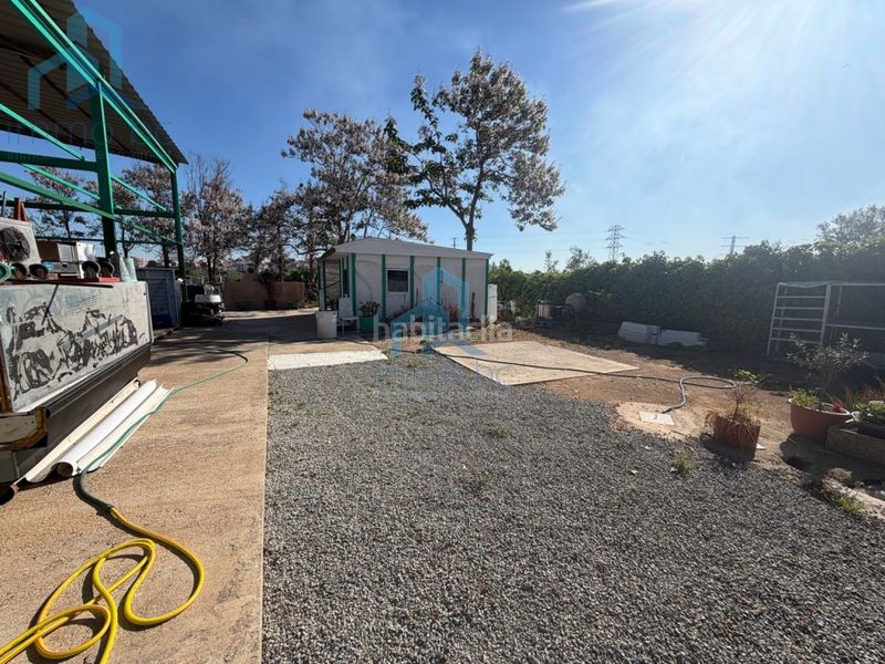 Foto c18659ad-9edc-4ce8-a281-d5fd6bd46001. Casa amb aparcament a Constantí