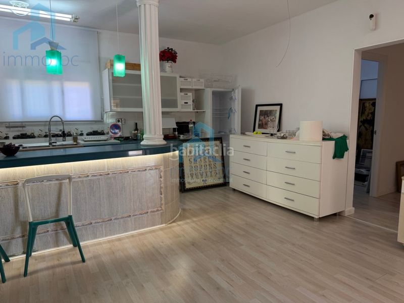 Foto c8de8bdf-53ad-4075-bd3d-b7f54ae0273d. Casa amb aparcament a Constantí