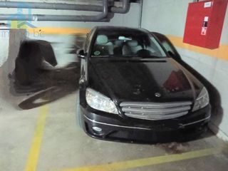 Aparcament cotxe a Avenida Generalitat