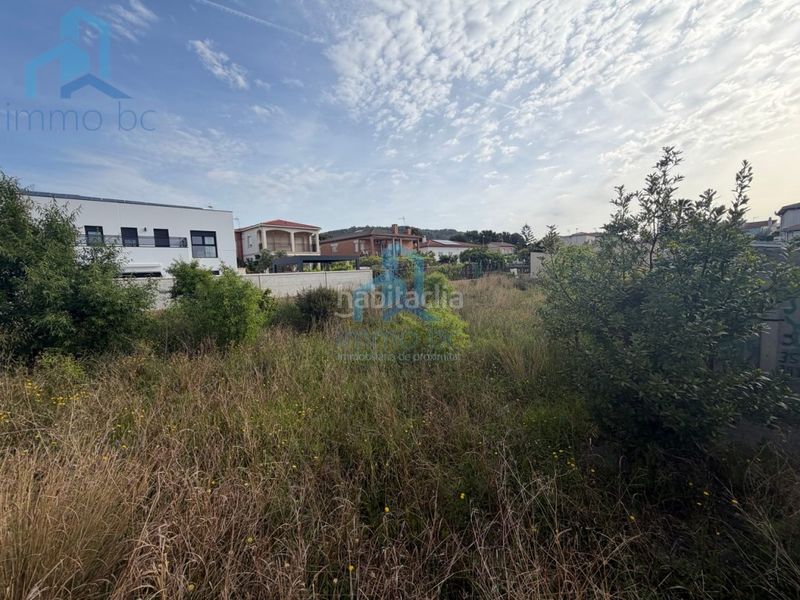 Foto 42e8b77e-0d56-4188-b854-7880aa329ea2. Terreny residencial a Roda de Barà