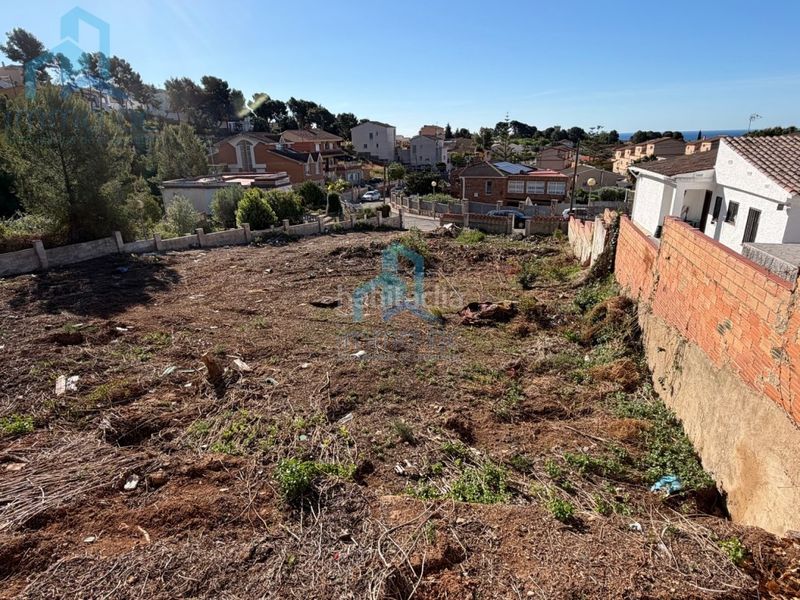Foto 598d9535-9b2c-40b0-a969-1895a1387b93. Terreno residenziale in Pobla de Montornès (La)
