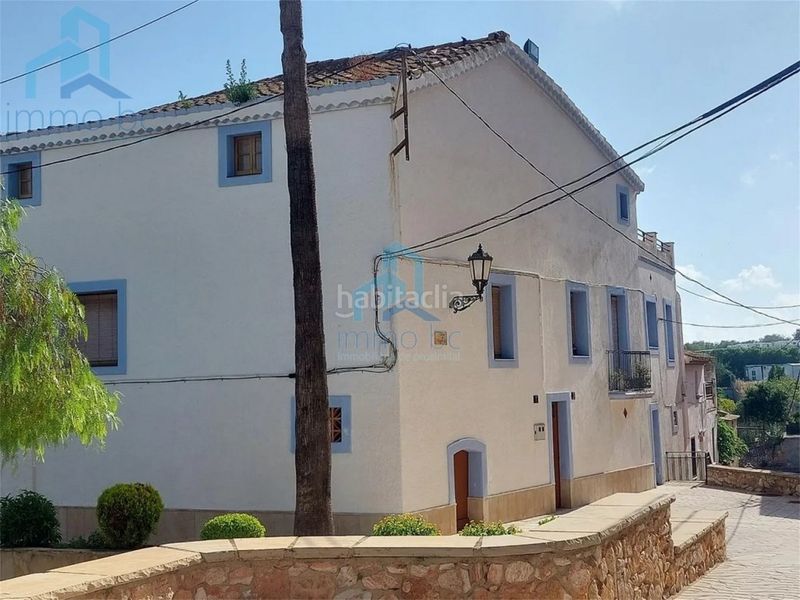 Foto 5f04f399-c358-413a-8978-4d42330ca69d. Casa con parcheggio in Roda de Barà