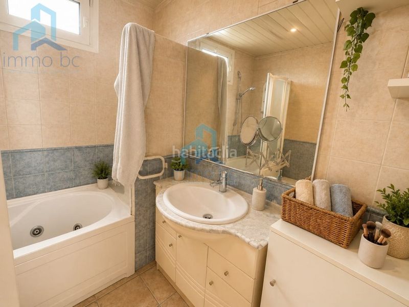 Foto 70eb0770-9997-4952-9280-ec1024b94981. Casa aparellada amb aparcament a Pallaresos (Els)