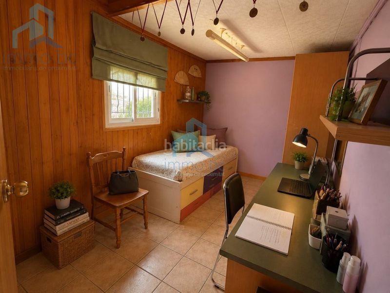 Foto b9c90f3d-b1cd-419d-b1a2-ad61ab270055. Casa aparellada amb aparcament a Pallaresos (Els)