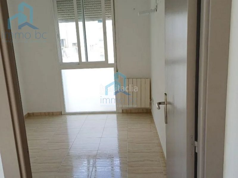 Foto fc3cd6fe-c66f-4cc2-b943-a5ad10d6b319. Piso  en c falset en Constantí