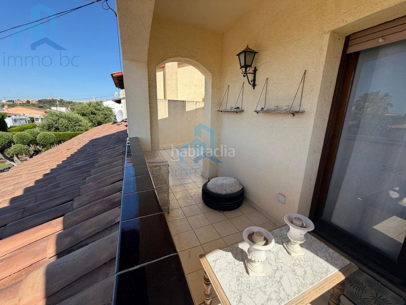 Foto 24fe89b9-fd94-4e81-ac2e-b3762d54be39. Casa amb aparcament a Creixell