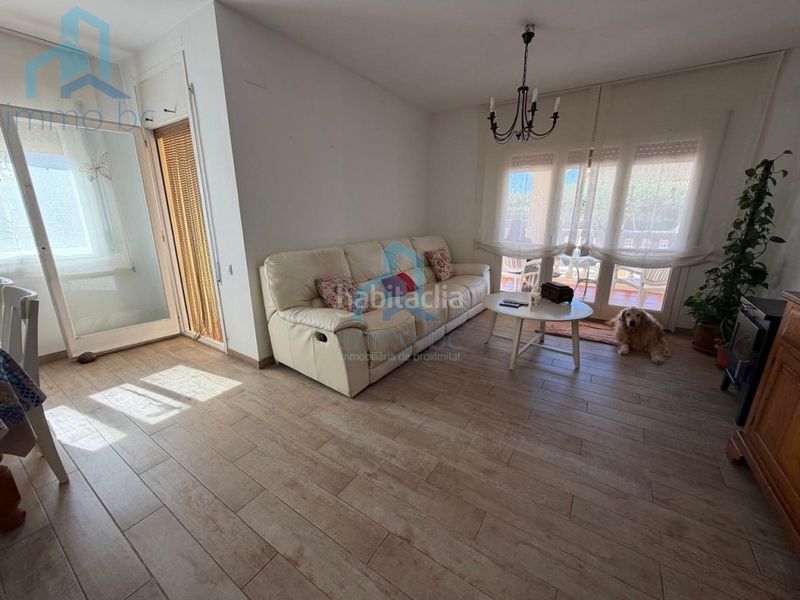Foto 494eb250-da2c-4a0c-a5ac-547c24920a65. Casa amb aparcament a Creixell