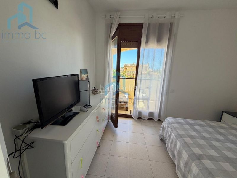 Foto 5a23db6a-b3be-4f3f-a758-22bc4de88000. Casa amb aparcament a Creixell
