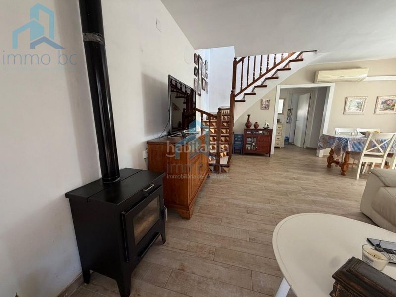 Foto 828f5560-5720-4fef-9972-05e9ee5a0a49. Casa amb aparcament a Creixell