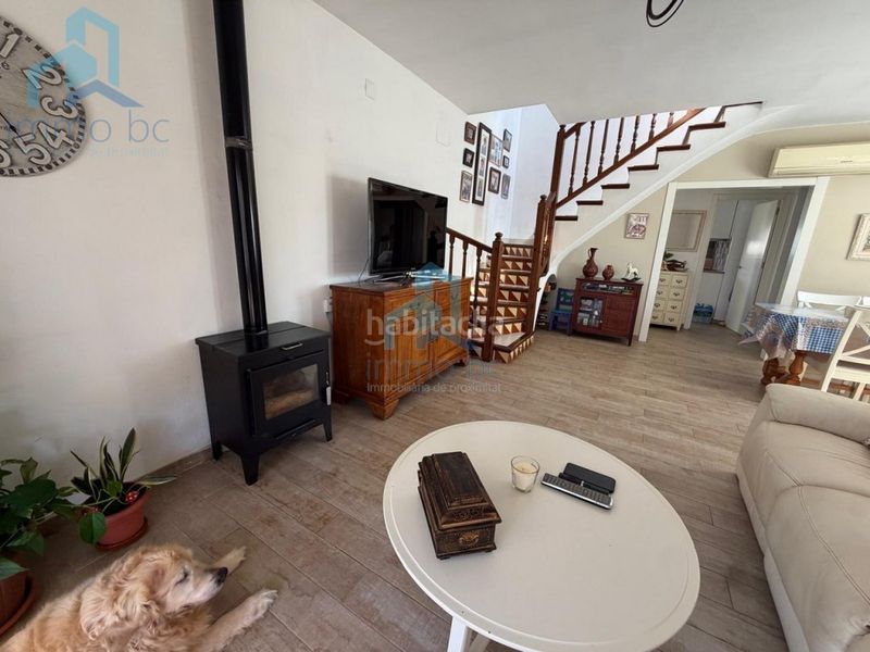 Foto a8fe2abd-3570-411e-b1e5-6a9e016c627c. Casa amb aparcament a Creixell