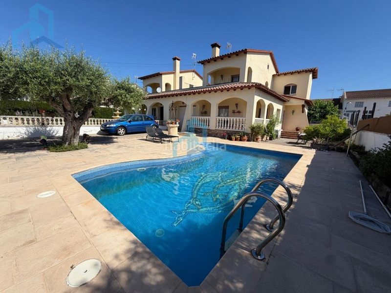 Foto bafd53bc-2207-4b88-86f5-ab9756c22920. Casa amb aparcament a Creixell