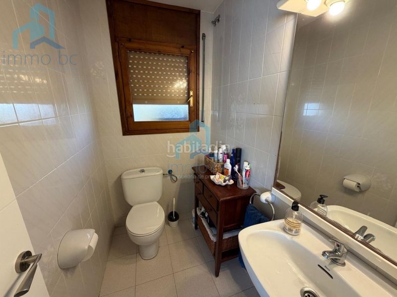 Foto bf8a40b3-c8af-4bd6-a95b-723f1497cce2. Casa amb aparcament a Creixell