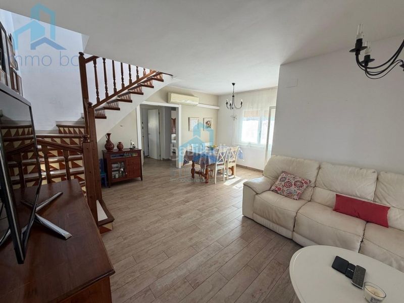 Foto e599f526-ab67-41df-b253-ab01146a5ca4. Casa amb aparcament a Creixell