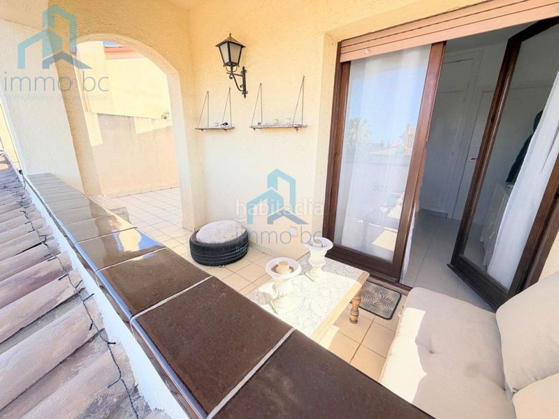 Foto bca20a31-a248-4b6e-9dfa-b02f581b7d36. Casa aparellada amb aparcament a Creixell