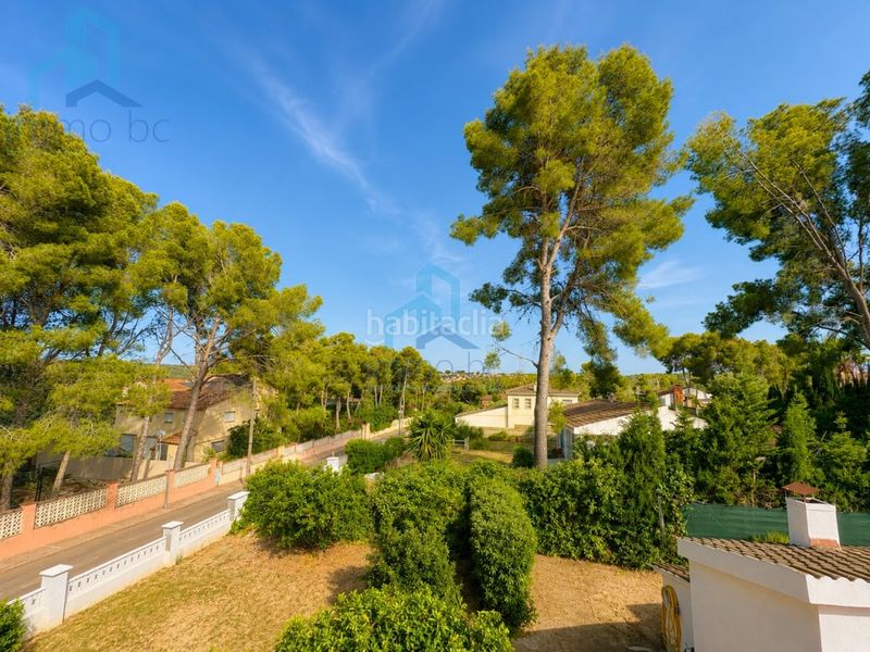 Foto f5cbf389-8c35-4fea-944f-ba20574d2dd9. Xalet amb aparcament a Pallaresos (Els)