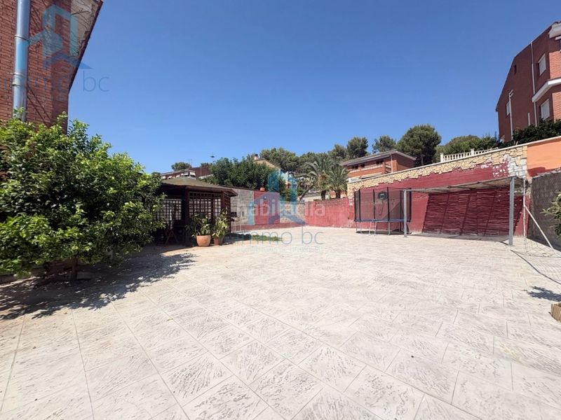Foto b62e87a4-45b1-4f01-8206-ab0bbf01e0e1. Casa adossada amb aparcament a Sant Salvador Tarragona