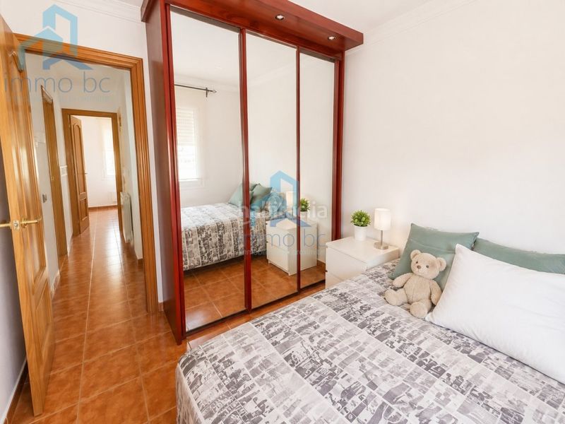 Foto f67b0bd0-400f-48a5-aa86-081d59b2dbf6. Casa adossada amb aparcament a Sant Salvador Tarragona