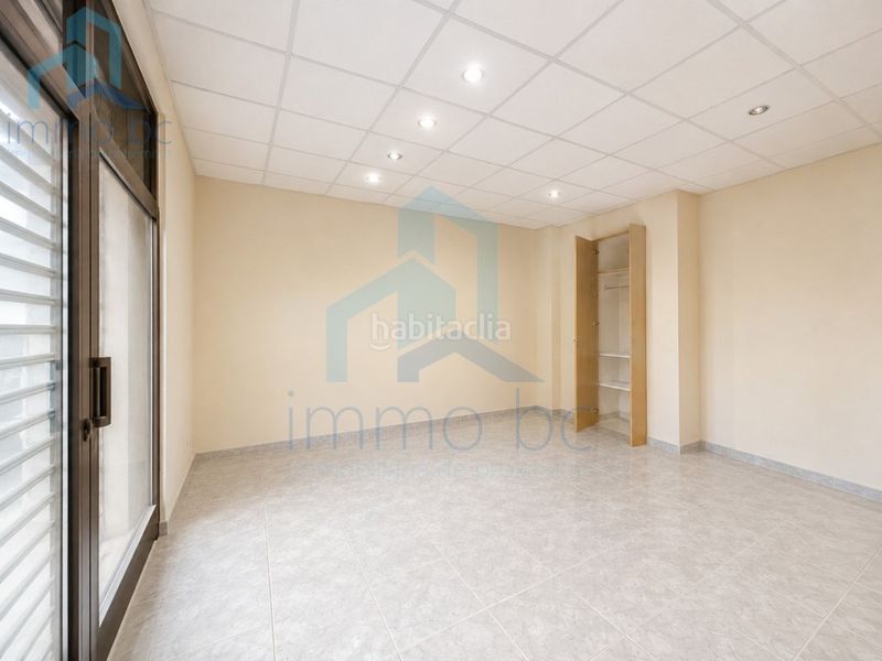 Foto 2d23cd01-bf59-43b3-b964-91355cef16be. Local comercial a Bonavista Tarragona