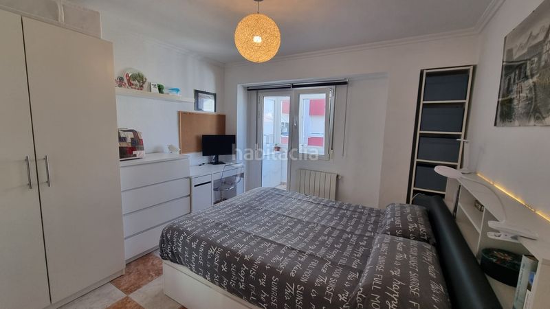 Foto 5e1cc7fc-3d48-48cd-ba40-02d4b5b85651. Rent flat with heating in Los Castros Santander