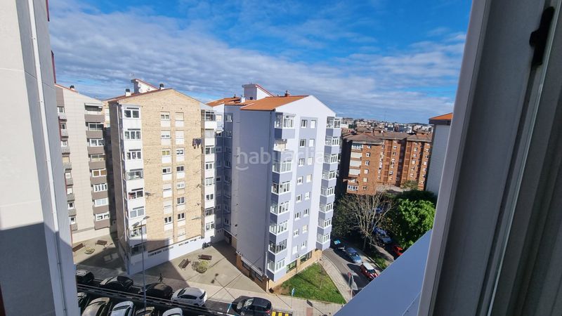 Foto 975bc9f4-b0dd-4e8d-8387-7750bae57f77. Rent flat with heating in Los Castros Santander
