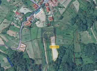 Terrain résidentiel à Tui