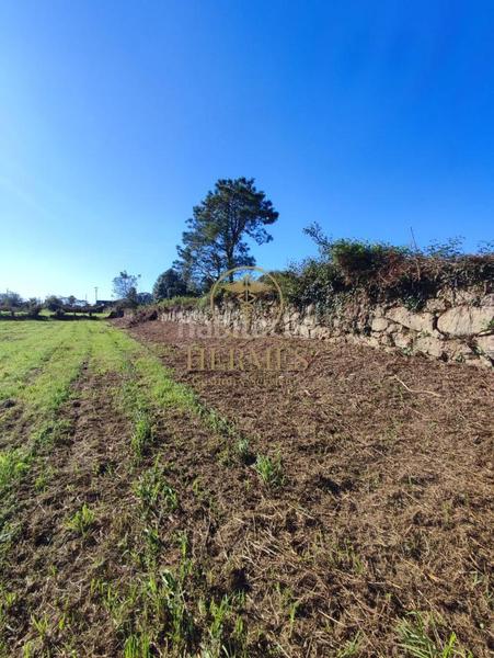 Foto 1f0c2a8e-4fa7-4e01-8c85-50a180208062. Terreno residencial en Tui