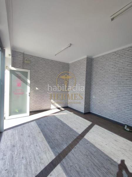 Foto e540a5f5-5bc0-4b1b-9cf7-3d4c35fdbcaa. Local comercial a As Travesas - Balaidos Vigo
