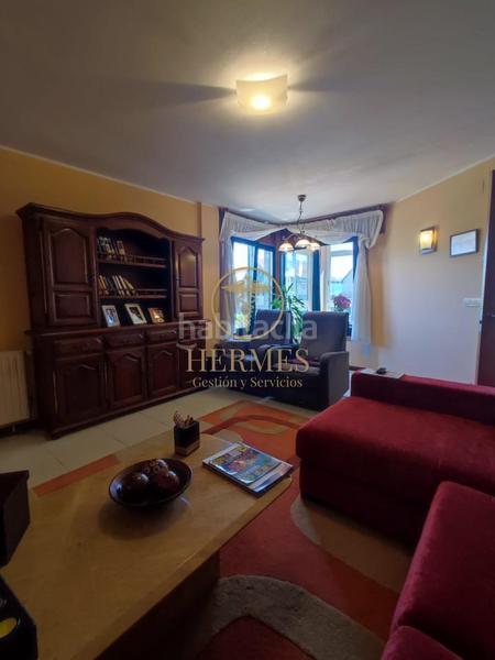 Foto c087b252-249d-4a3e-ab07-83e6bb0b17e9. Chalet con riscaldamento parcheggio in Nigrán centro Nigrán