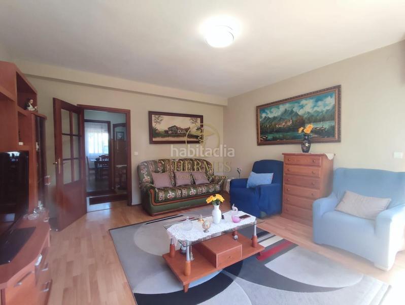 Foto 12f61f50-629c-4e4c-a9ef-6bfc2c3272b2. Casa amb calefacció aparcament piscina a Vilaboa