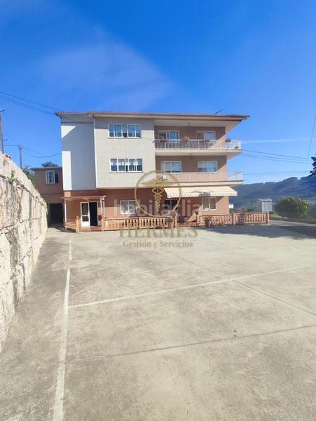 Foto 74c872b2-bae7-47f8-b8cf-d8f140bf66ac. Casa amb calefacció aparcament piscina a Vilaboa