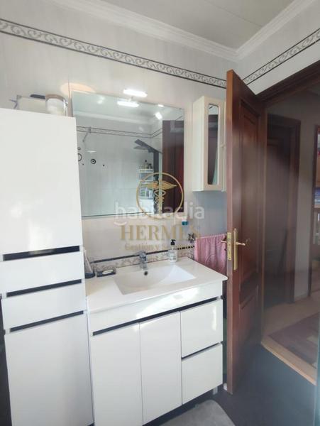 Foto 7d48f1b5-7301-4286-8116-646ceb73437a. Casa amb calefacció aparcament piscina a Vilaboa