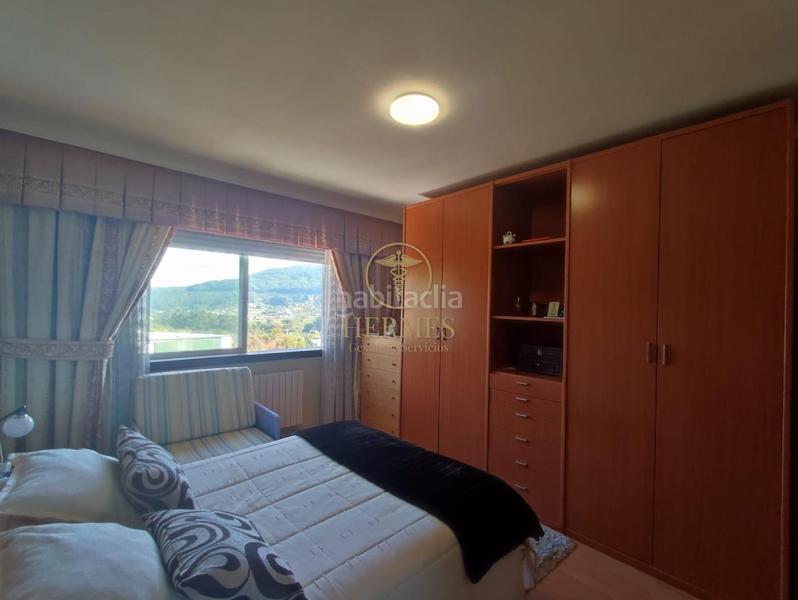 Foto 95bcf272-989e-45bb-9bdf-bb65b8bdea42. Casa amb calefacció aparcament piscina a Vilaboa