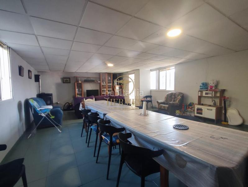 Foto b8fc35b7-e69b-4edb-980c-6bf36cb12cad. Casa amb calefacció aparcament piscina a Vilaboa