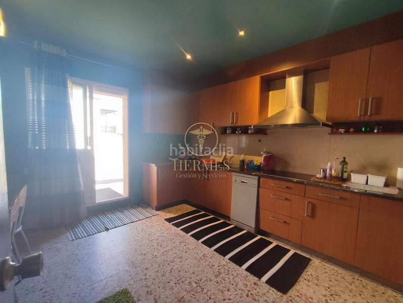 Foto e4344443-9d6d-4d8e-b7f2-ec3b222ebfb7. Casa amb calefacció aparcament piscina a Vilaboa