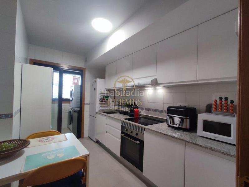 Foto 2a47882c-7292-48c2-bd8c-af80369ceed4. Flat with heating parking in Navia Vigo