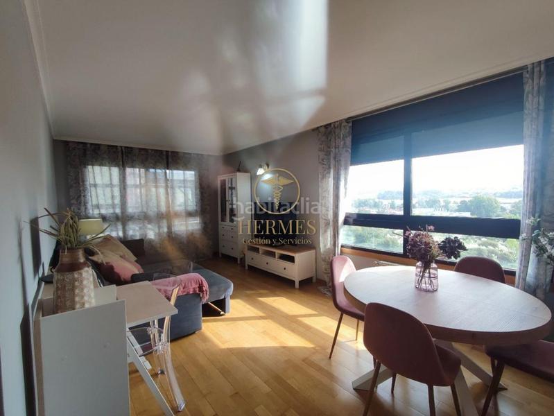 Foto c7526118-cd39-445b-b05e-f012428157f2. Flat with heating parking in Navia Vigo
