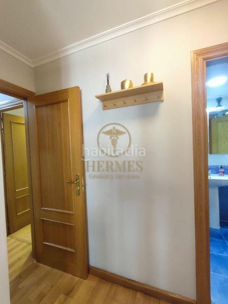 Foto 0f20c026-ca2e-4eea-b6c0-bfb3e784a96a. Piso en Navia Vigo