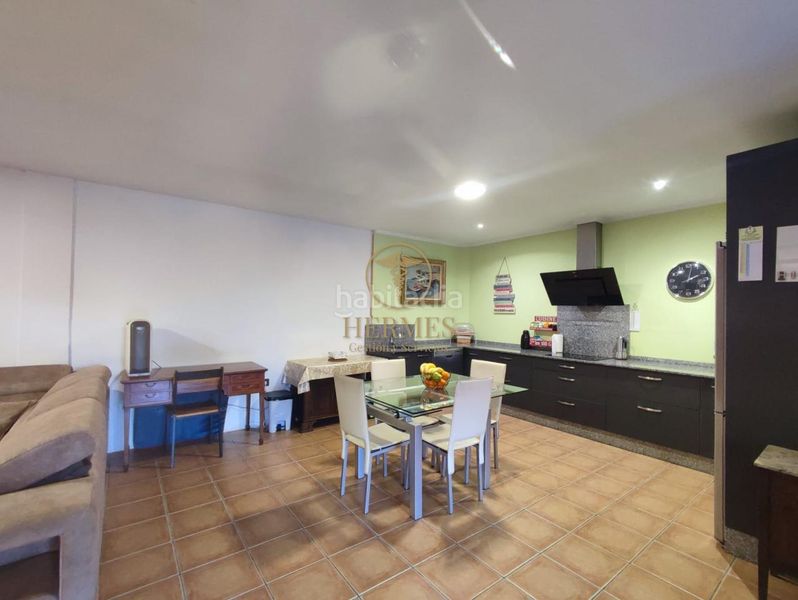 Foto 1bf5aaea-158f-4c46-b3b4-70a93be8d37d. Chalet avec chauffage parking piscine dans Mos