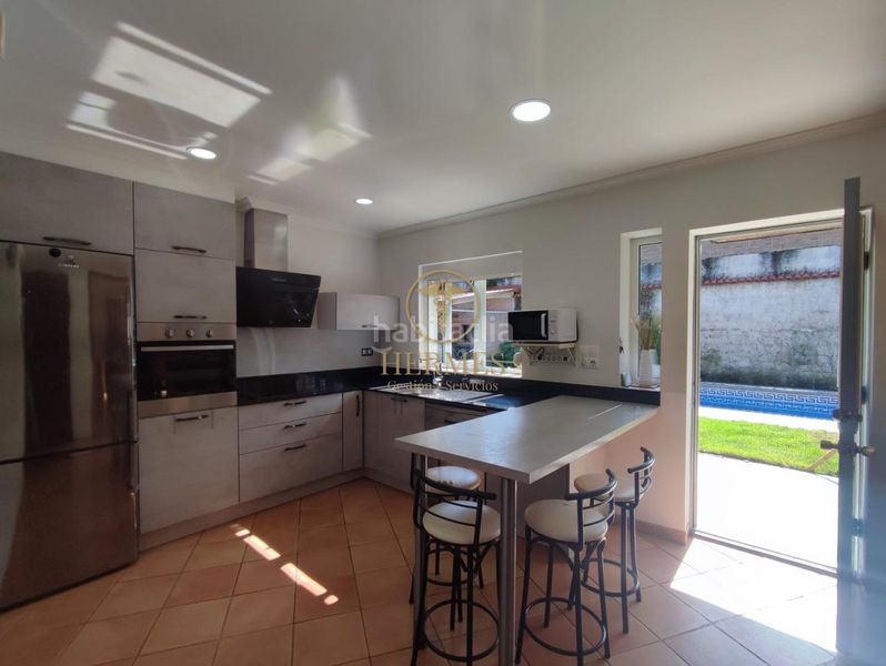 Foto 675346ec-98e0-4966-9003-4be688a65828. Chalet avec chauffage parking piscine dans Mos