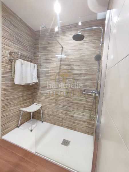 Foto 6db6a0b2-66db-4b64-b4cf-61ea570e724f. Chalet avec chauffage parking piscine dans Mos