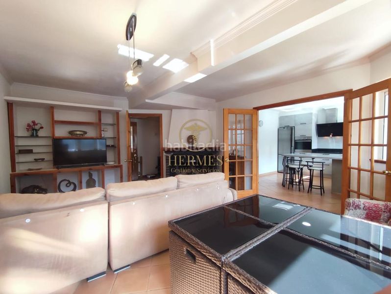 Foto c9a67ec3-a0bf-4a3d-8c23-4c8a0092f2a3. Chalet avec chauffage parking piscine dans Mos