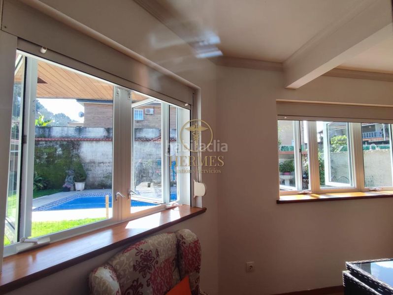 Foto cbb2db32-d20d-4329-bcec-45c1b93b3ce8. Chalet avec chauffage parking piscine dans Mos