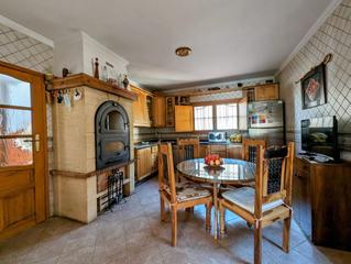 Xalet a Loja. Chalet en venta en urbanización las peñas y viso, 5 dormitorios.