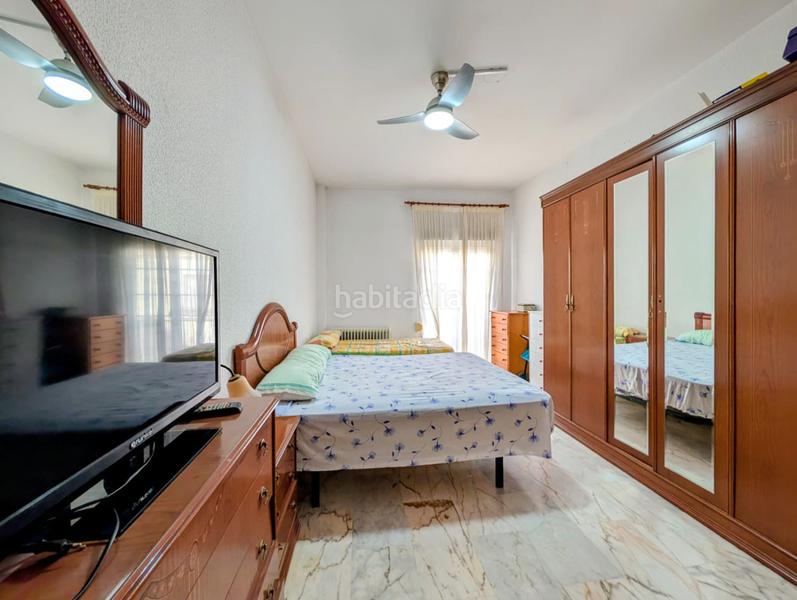 Foto 70d05b13-4ac5-429e-94ad-e02bee285924. Piso  en venta en centro, 4 dormitorios. en Loja