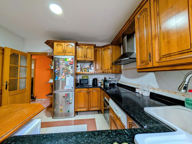 Foto 7bc4af82-37dd-4aea-af0f-fc11bbced2fa. Piso  en venta en centro, 4 dormitorios. en Loja