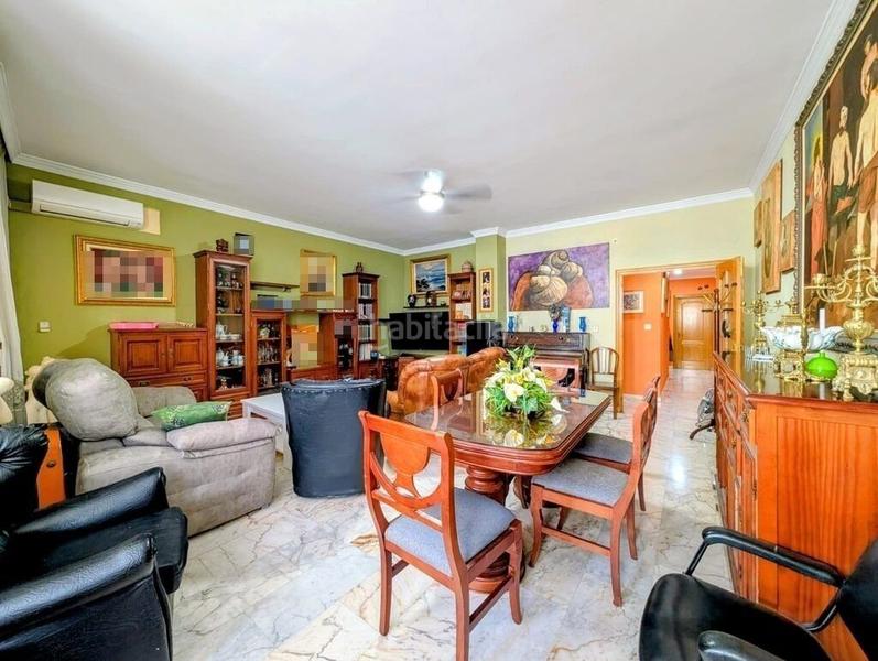 Foto a75b2a9a-519f-4d1c-91d3-a6a8345108a9. Piso  en venta en centro, 4 dormitorios. en Loja