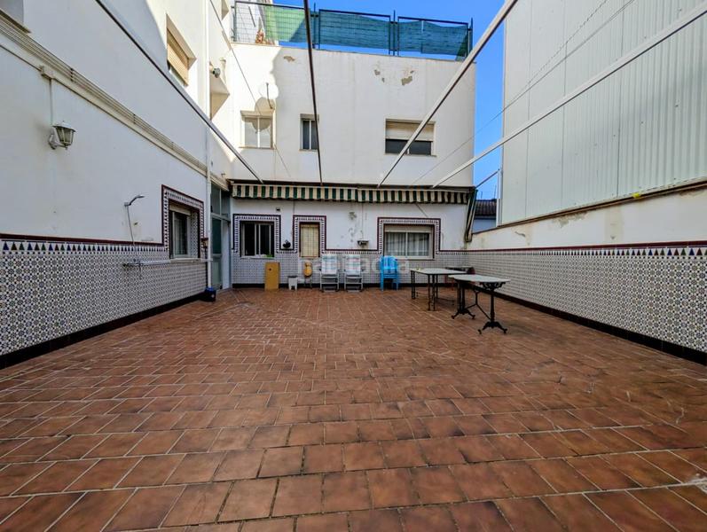 Foto b19ee917-2af0-45c3-b6fa-bd4d8a35ebf2. Piso  en venta en centro, 4 dormitorios. en Loja