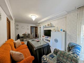 Appartement à Loja. Piso en venta en plaza de la victoria, 3 dormitorios.