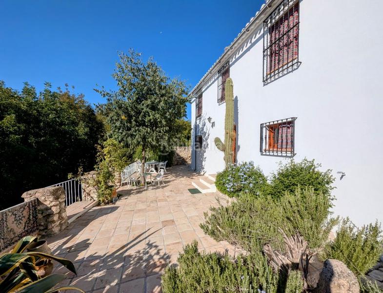 Foto 331dadff-0842-4949-8022-eba246b9be57. Chalet  en venta en la esperanza, 4 dormitorios. en Loja